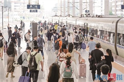 "五一"假期厦门站加开65列列车 5月1日出现客流最高峰